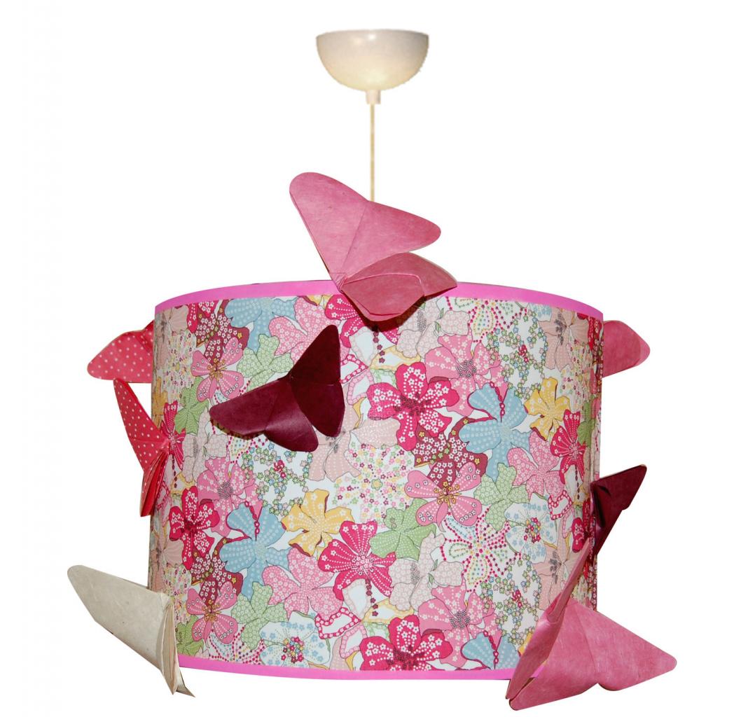 Suspension en tissu et papillons en origami