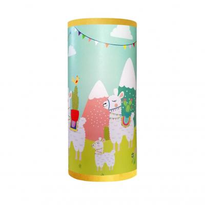 Lampe de chevet tube, thème lamas, tons vert et jaune.
